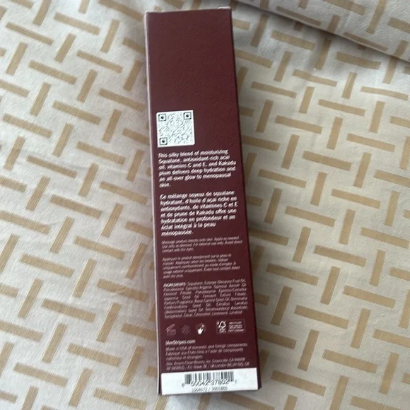 Stripes hydrating Vitamin C body oil - Picture 2 of 2